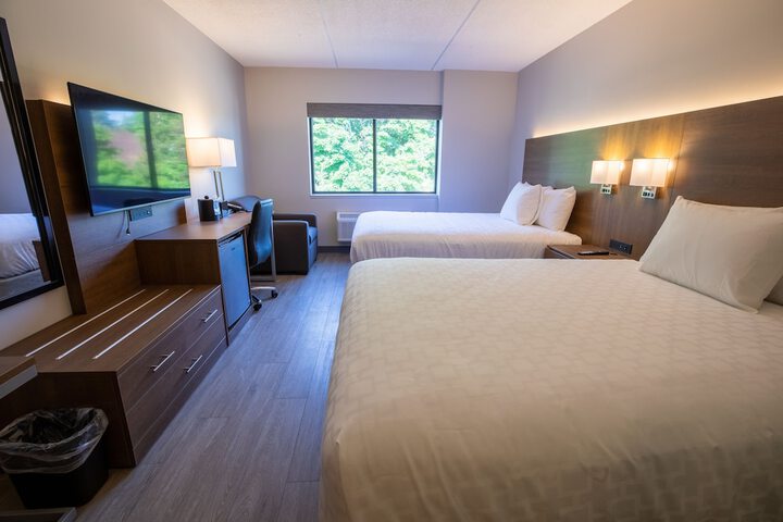 Room 10 of 23