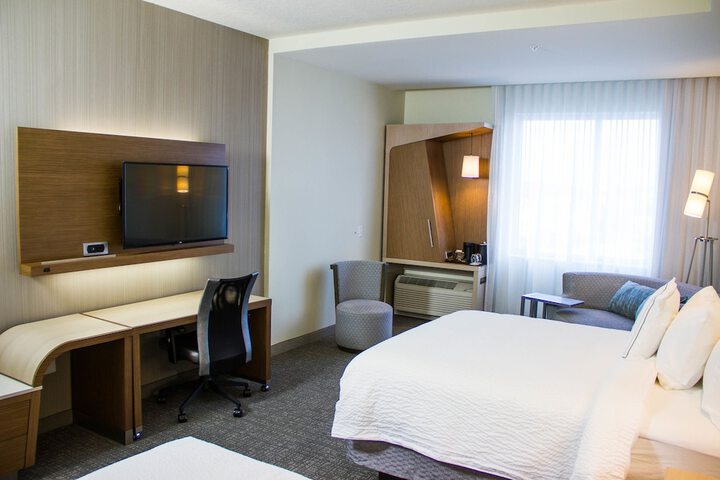 Room 46 of 74