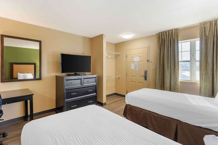 Room 11 of 21