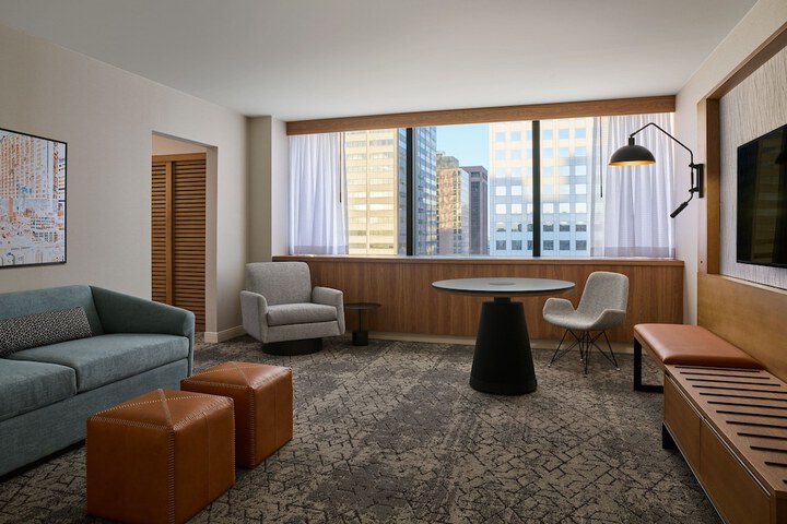 Room 36 of 146