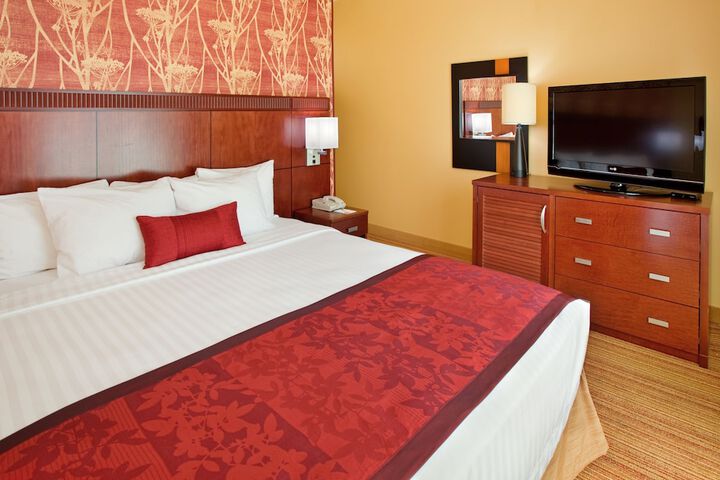 Room 9 of 22