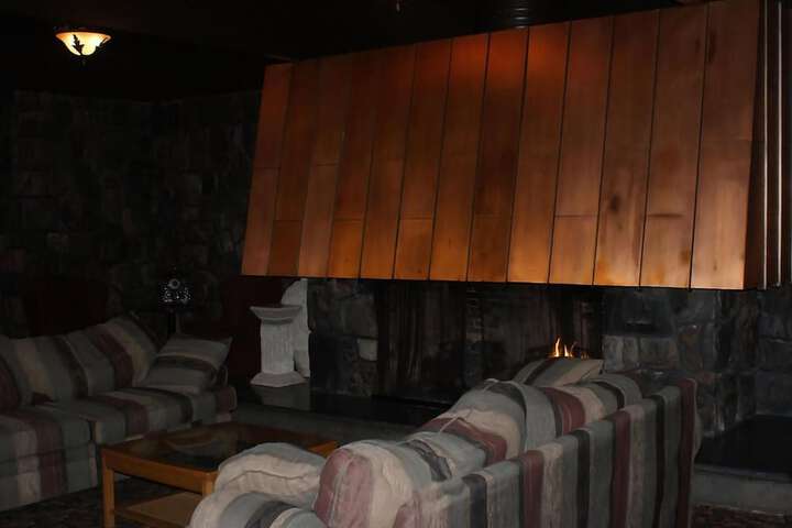 Room 12 of 34