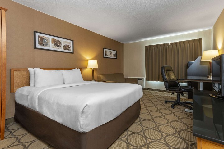 Room 18 of 25