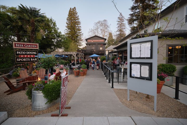 Calistoga Inn Restaurant and Brewery