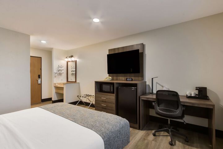 Room 18 of 30