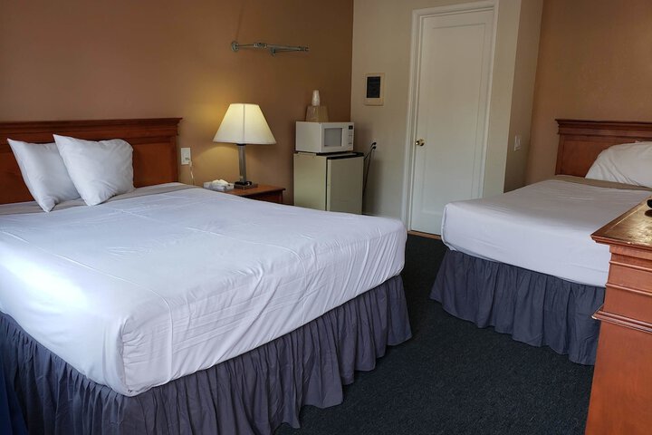 Room 17 of 49