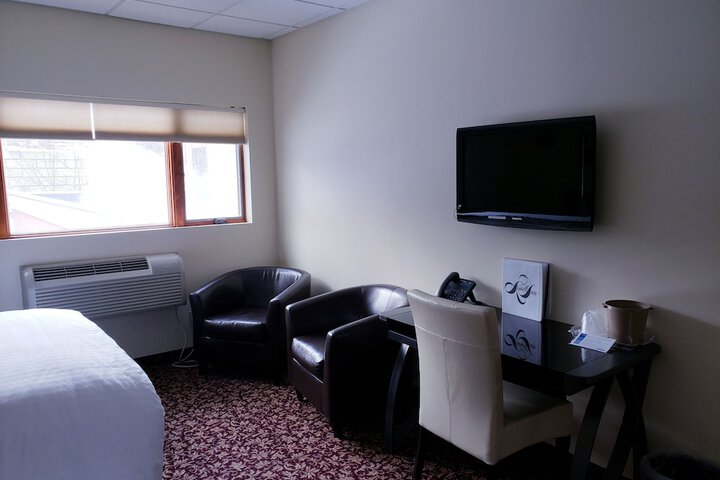 Lowell Inn