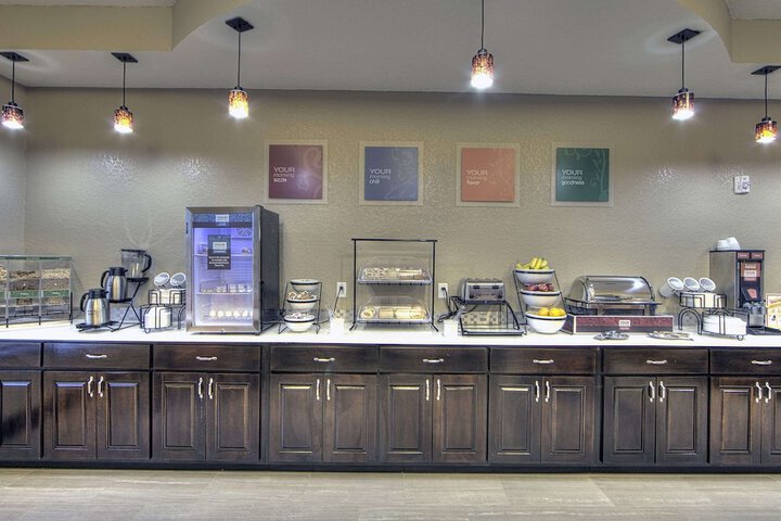 Breakfast/Coffee Service 30 of 35
