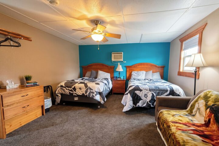 KJs Inn and Suites by OYO Gettysburg U.S. Hwy 212