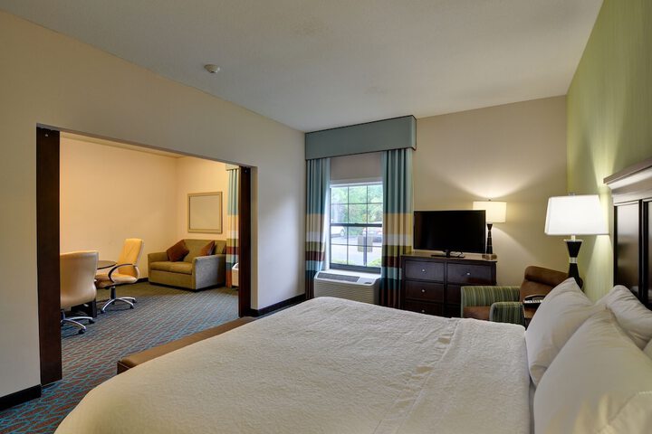 Room 33 of 67