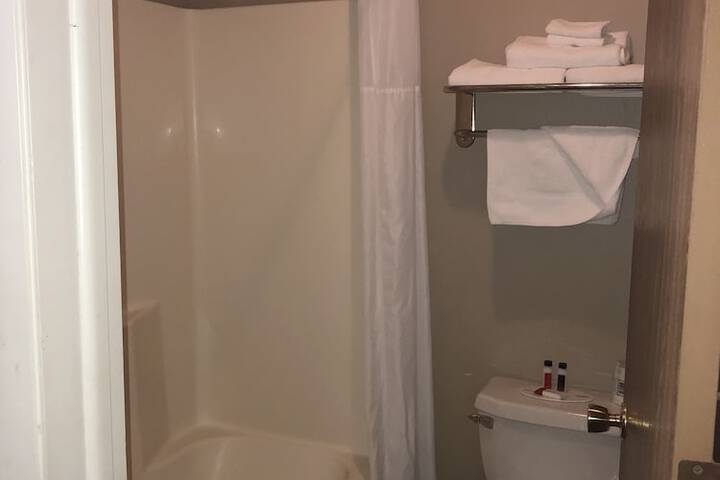 Room 16 of 29