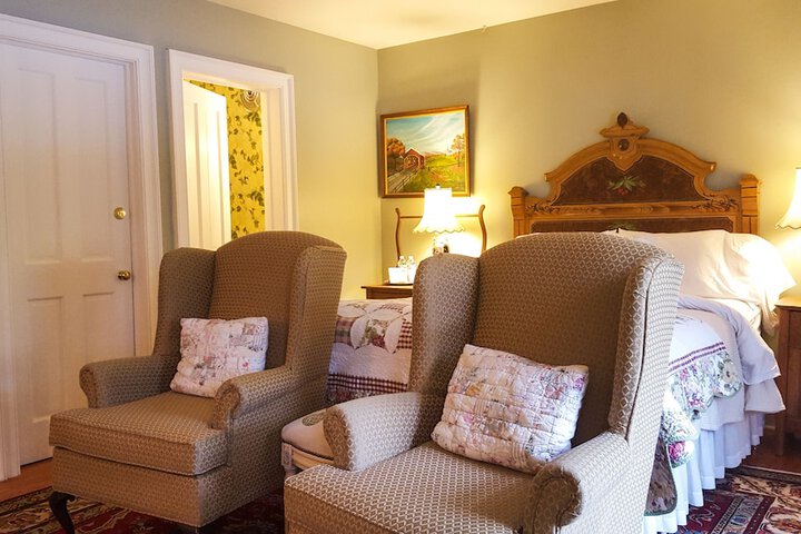Room 32 of 41