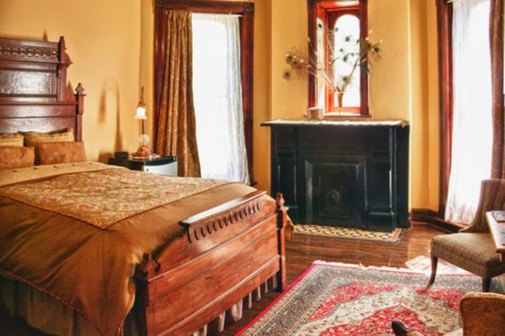 Room 16 of 23