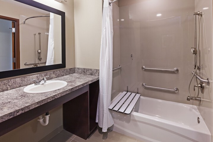 Holiday Inn Express & Suites Glenpool-Tulsa South by IHG