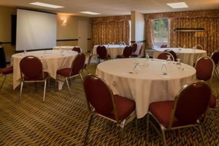 Ramada Plaza Rochester Airport