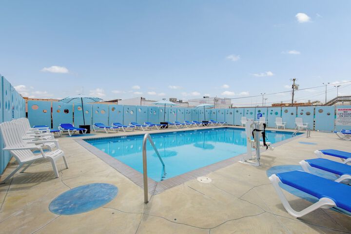 Pool 12 of 334
