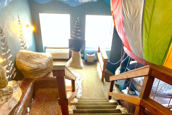 Room 188 of 334