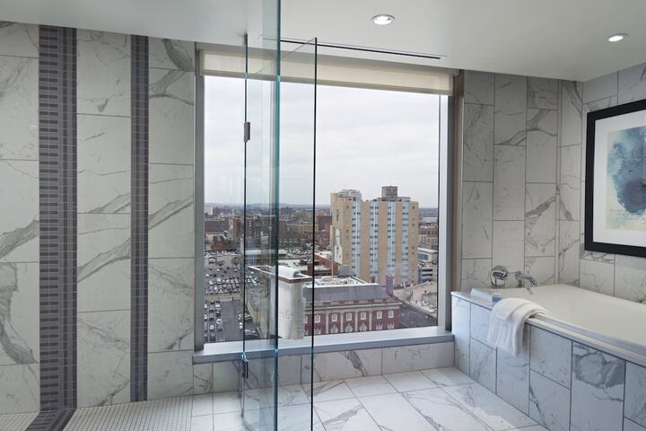 Omni Louisville Hotel