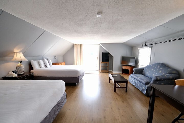 Room 176 of 247