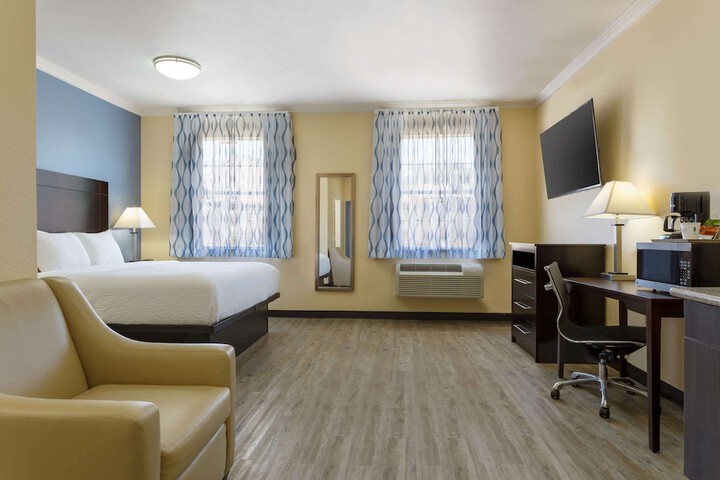 Room 36 of 68