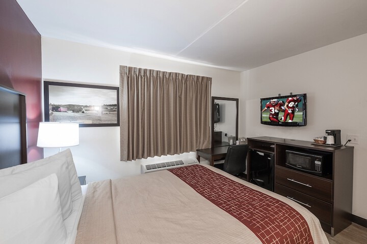 Room 10 of 33