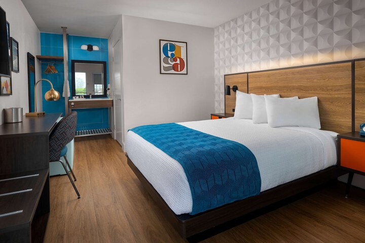 Room 26 of 27