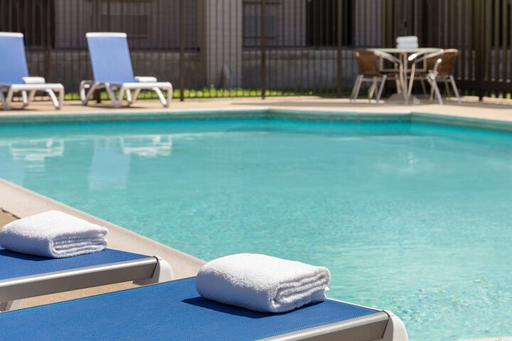 Pool 4 of 33
