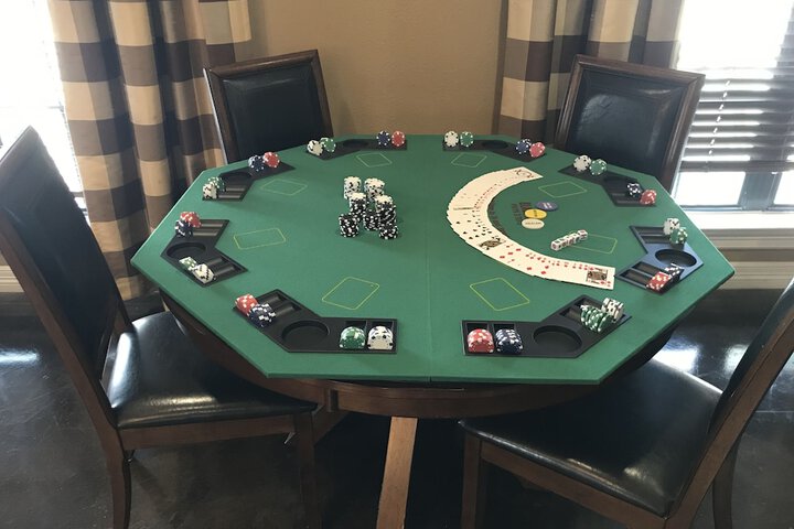 Room 10 of 18