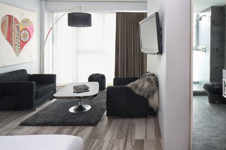 Room 16 of 70