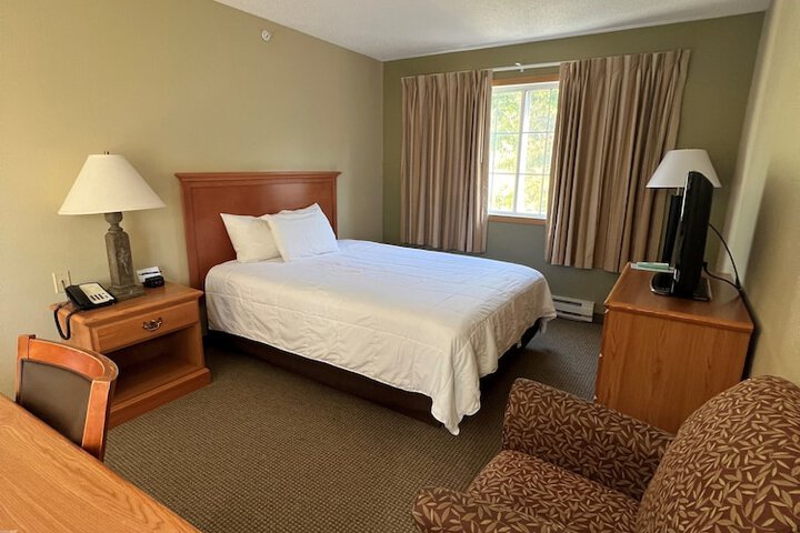 Country Inn Walker