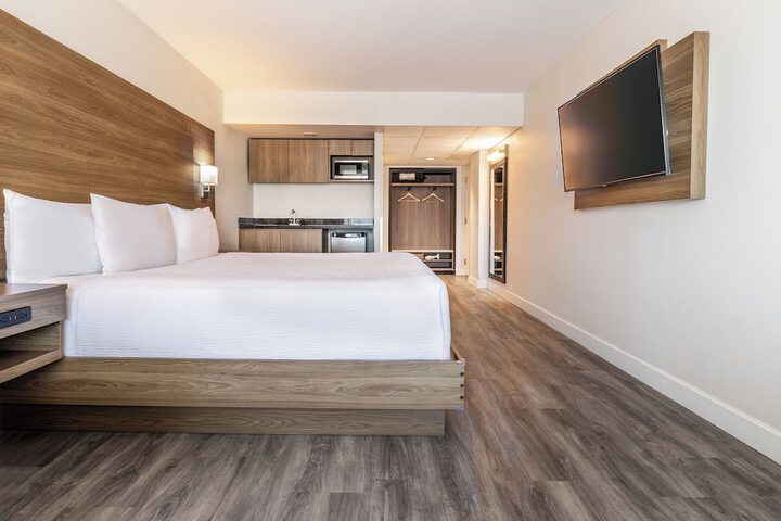 Room 73 of 157