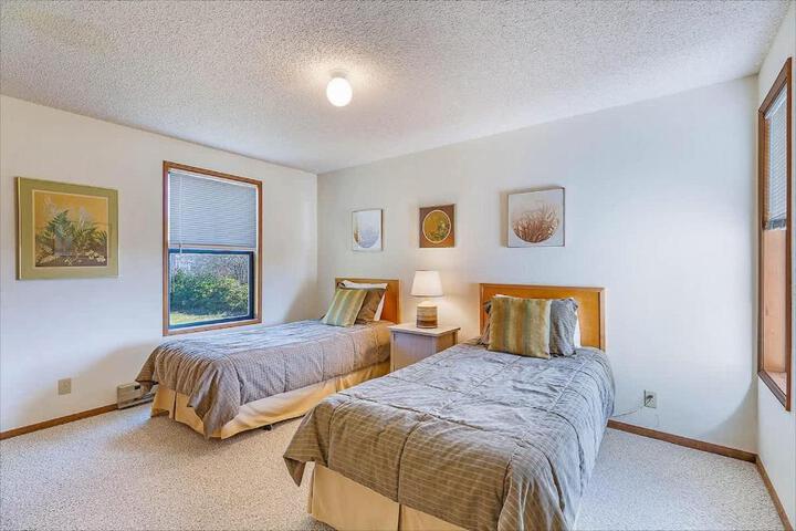 Haven Hideaway - Ocean Views from Every Room