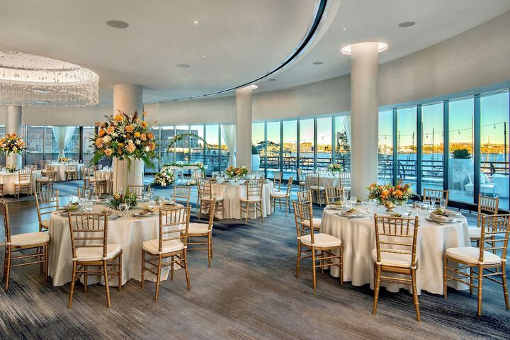 Ballroom/Hall 85 of 95