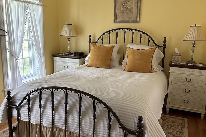 Room 17 of 44
