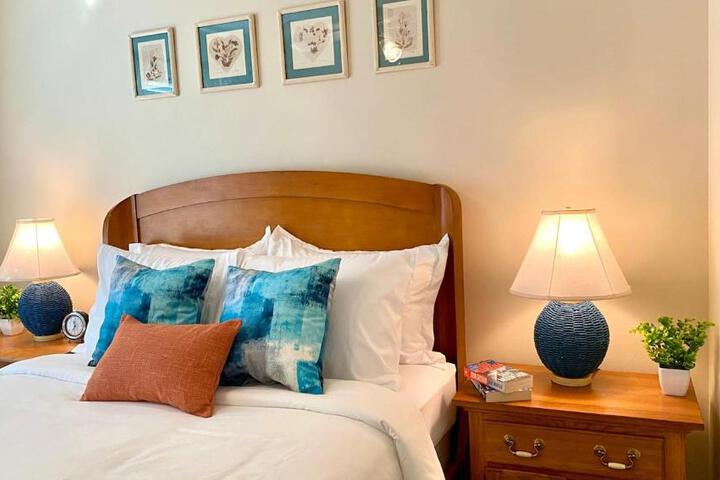 Spacious & comfy home in ultra-convenient location 2025 Traveller Award Winner