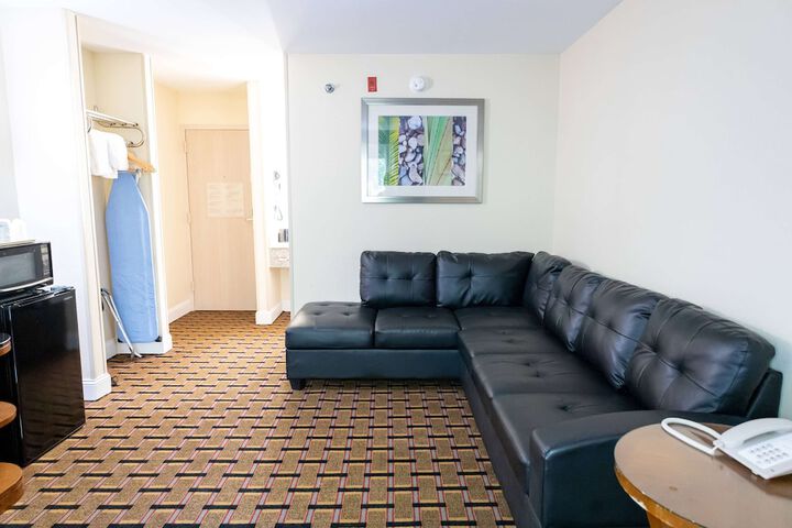 Room 10 of 57