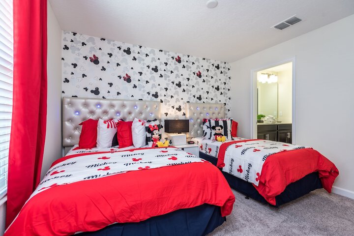 Room 51 of 62
