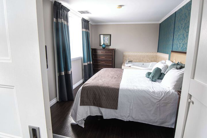 Room 53 of 73