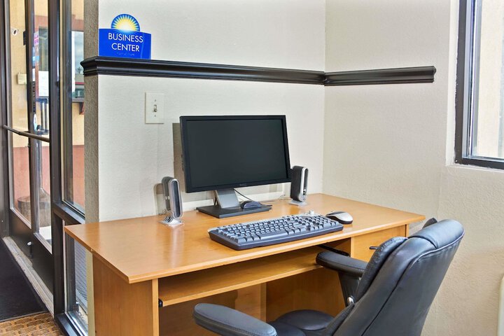Business Center 16 of 16