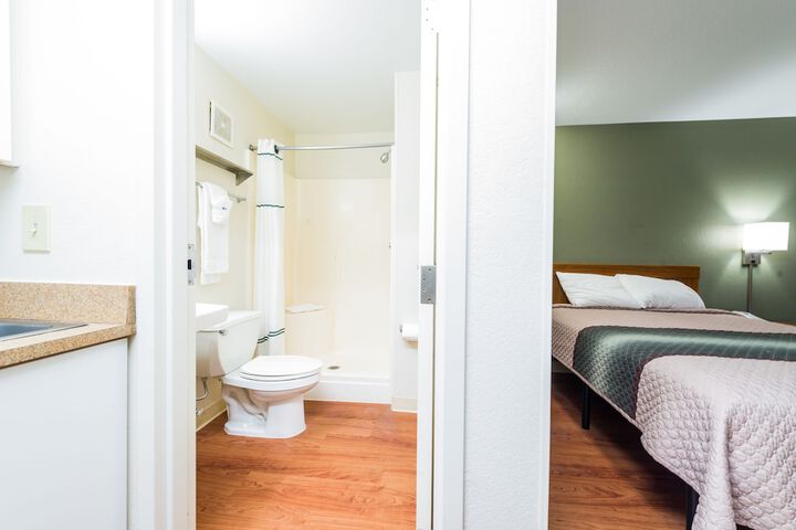 Room 5 of 24