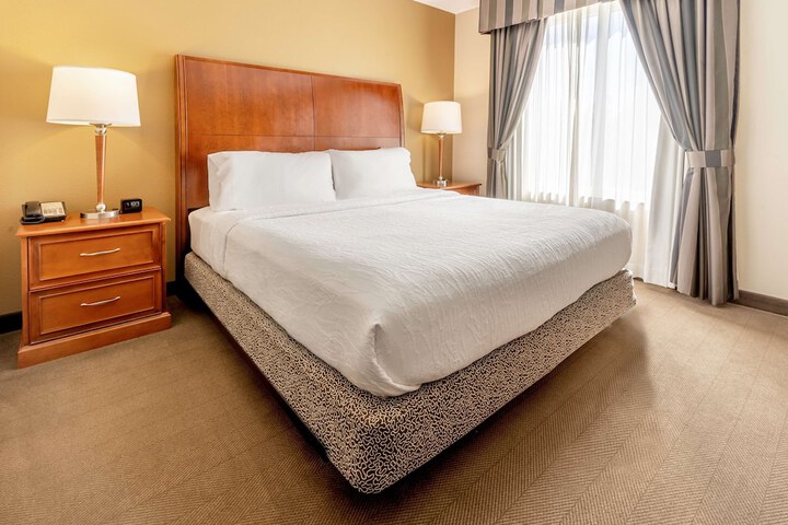 Room 8 of 26