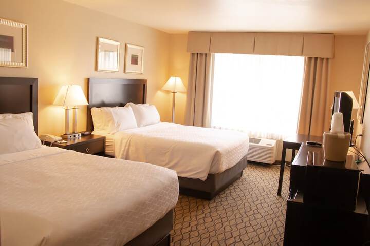 Room 10 of 24
