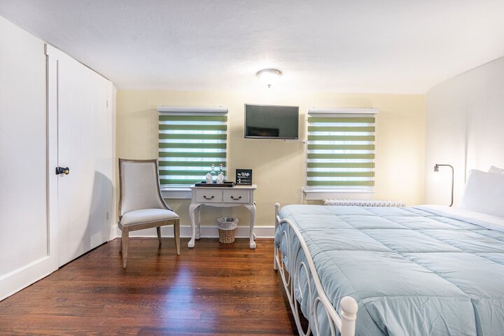 Room 48 of 145