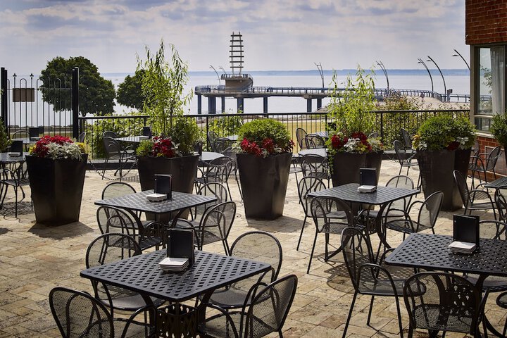 Waterfront Hotel Downtown Burlington