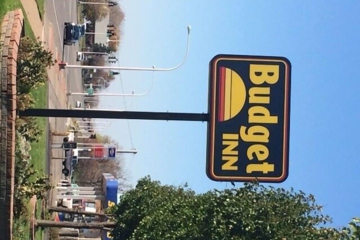 Budget Inn