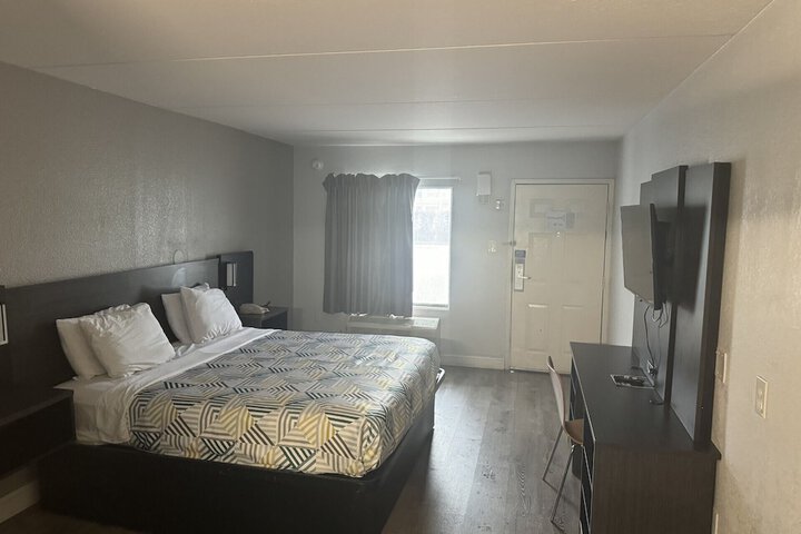 Room 23 of 31