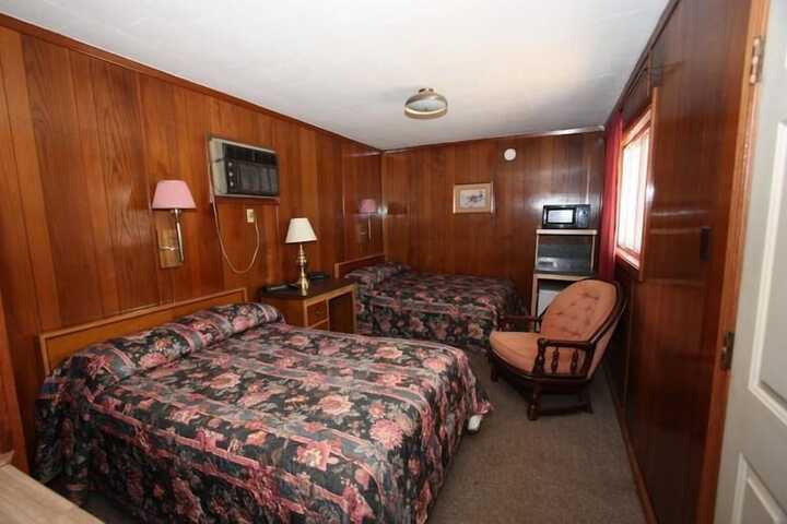 Room 40 of 44