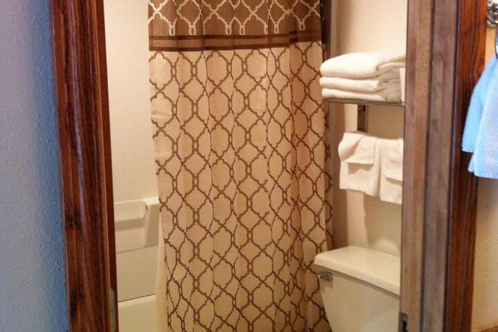 Legacy Inn