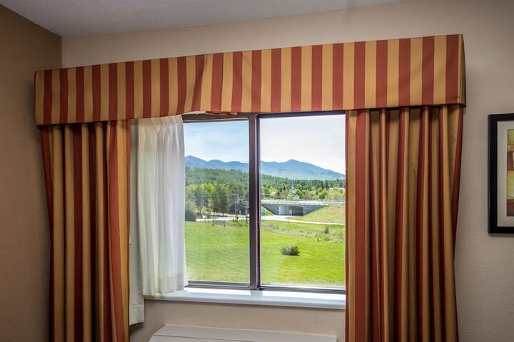 Room 11 of 26
