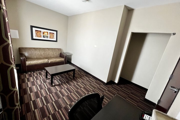Room 23 of 52